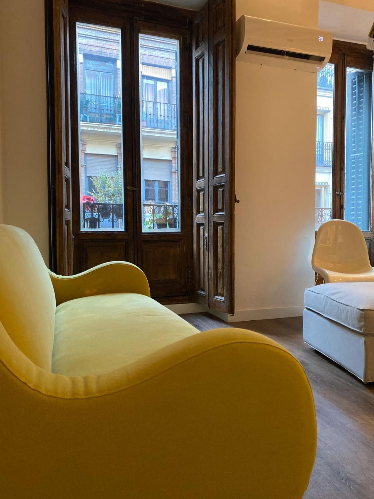 Hortaleza 4, Preciso Estudio En Chueca Junto A La Gran Via De Madrid Exterior photo
