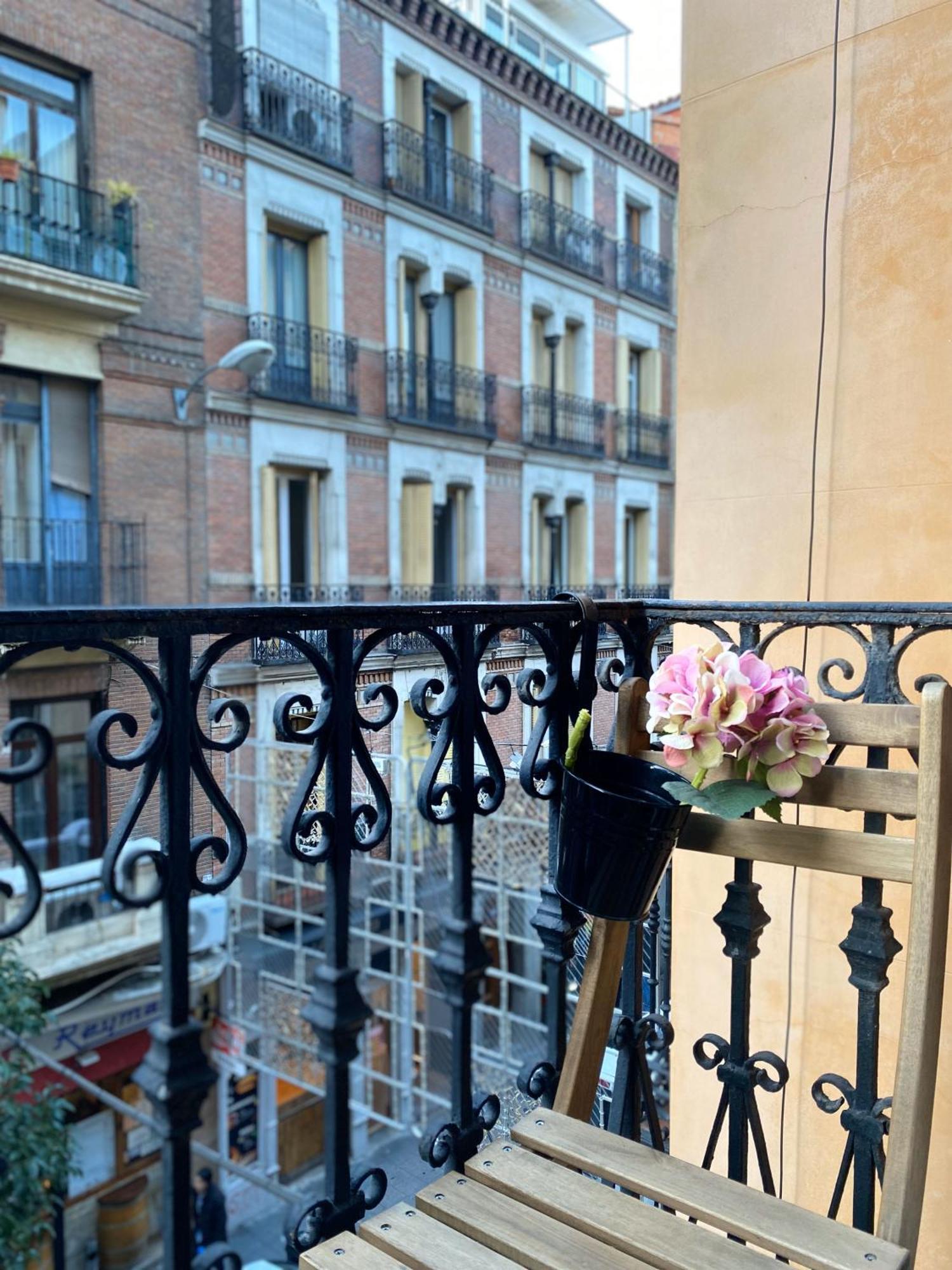 Hortaleza 4, Preciso Estudio En Chueca Junto A La Gran Via De Madrid Exterior photo